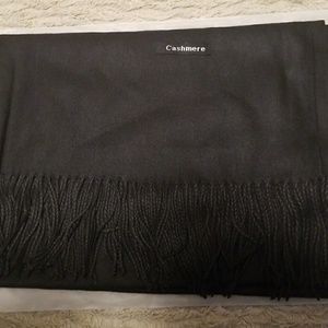 Black cashmere scarf